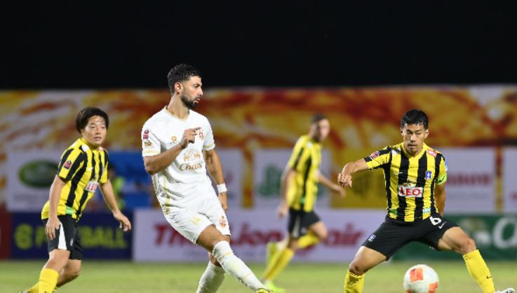 บีจียันไม่อยู่โดนโคขาวตามเจ๊า1-1